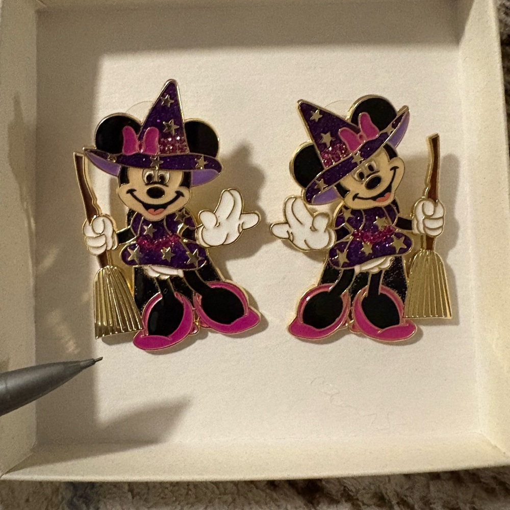 Baublebar Minnie Mouse Witch Earrings
